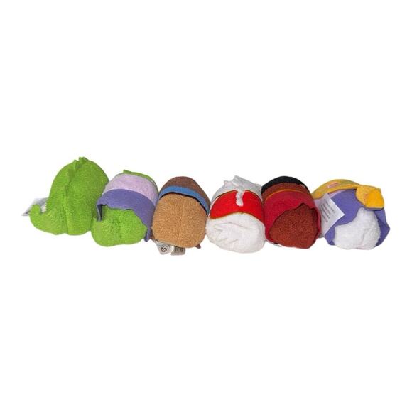 Disney TSUM TSUM TANGLED Mini Plush RAPUNZEL PASCAL MAXIMUS MOTHER GOTHEL 6ct - Picture 3 of 4
